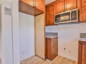 1712 E 57th, Los Angeles CA 90058