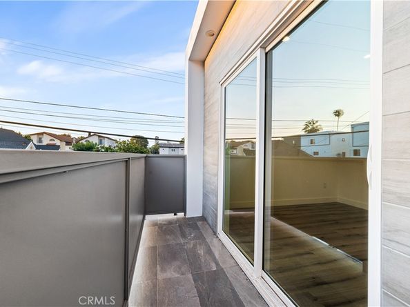 10857 Morrison Street, North Hollywood CA 91601