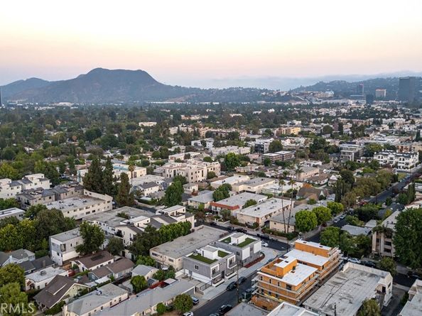 10857 Morrison Street, North Hollywood CA 91601