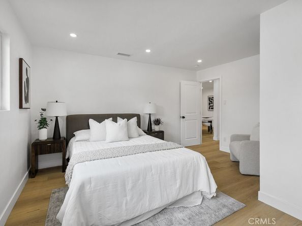 5116 E Wardlow Road, Long Beach CA 90808