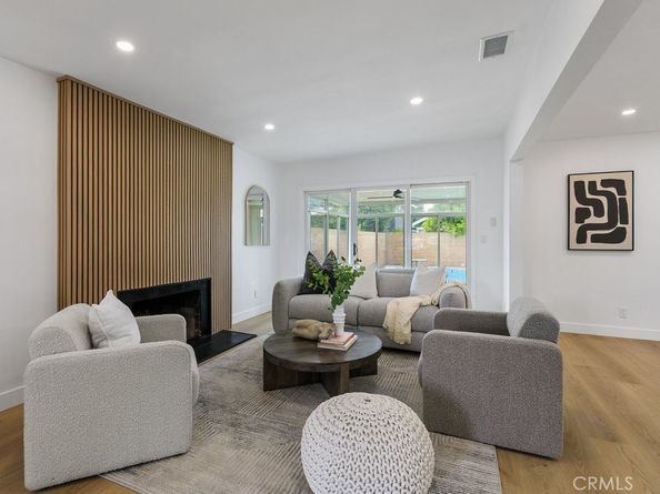 5116 E Wardlow Road, Long Beach CA 90808