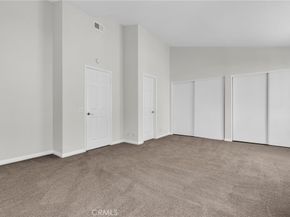19562 Pompano Lane 108, Huntington Beach CA 92648
