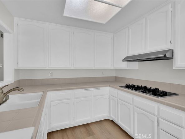 19562 Pompano Lane 108, Huntington Beach CA 92648