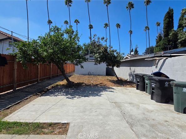 7114 7116 Miramonte Blvd, Los Angeles CA 90001