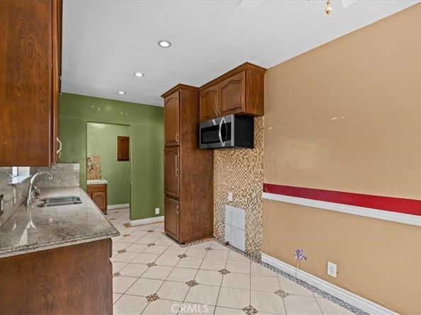 4200 Toland Way, Los Angeles CA 90065