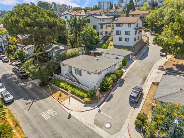 4200 Toland Way, Los Angeles CA 90065