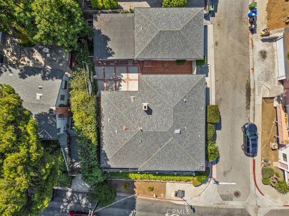 4200 Toland Way, Los Angeles CA 90065