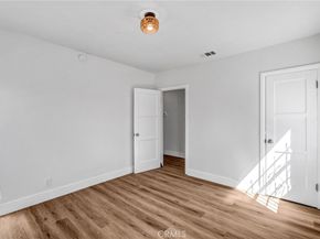 8943 S Hobart, Los Angeles CA 90047