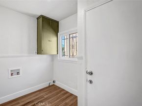 8943 S Hobart, Los Angeles CA 90047