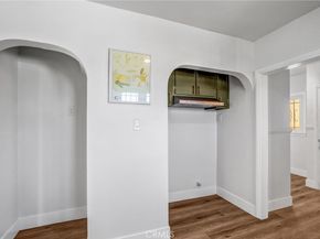 8943 S Hobart, Los Angeles CA 90047