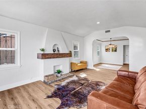 8943 S Hobart, Los Angeles CA 90047