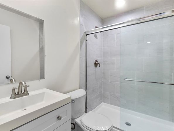 7505 Hampton Avenue 4, West Hollywood CA 90046