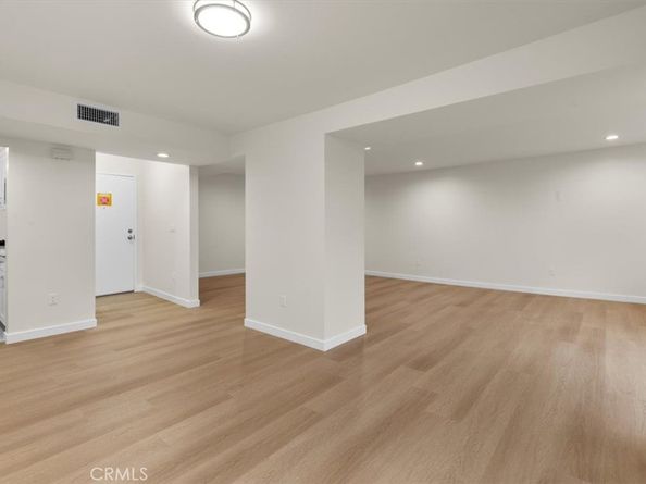 7505 Hampton Avenue 4, West Hollywood CA 90046