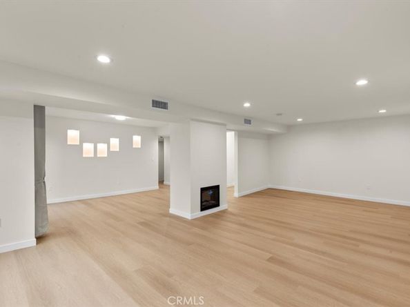 7505 Hampton Avenue 4, West Hollywood CA 90046