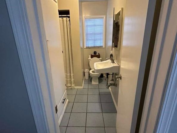 10401 State, South Gate CA 90280