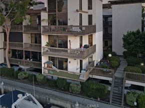 5227 Marina Pacifica N, Long Beach CA 90803