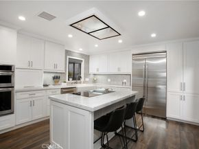 5227 Marina Pacifica N, Long Beach CA 90803
