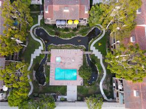 5227 Marina Pacifica N, Long Beach CA 90803