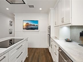 5227 Marina Pacifica N, Long Beach CA 90803