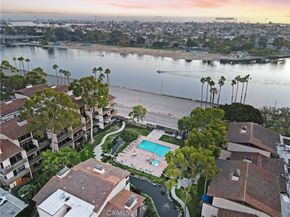 5227 Marina Pacifica N, Long Beach CA 90803