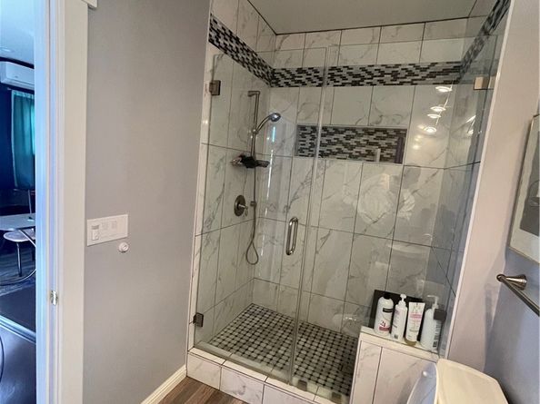 17183 Sunburst, Sherwood Forest CA 91325
