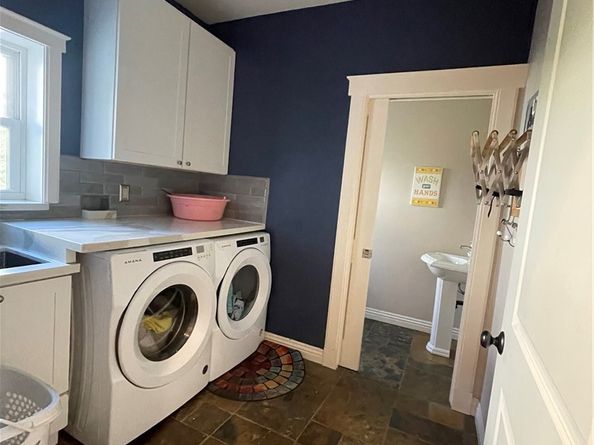 17183 Sunburst, Sherwood Forest CA 91325