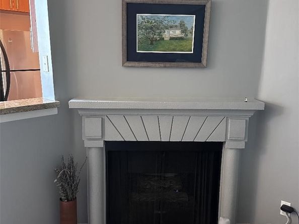 620 S Gramercy 314, Los Angeles CA 90005