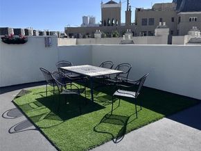 620 S Gramercy 314, Los Angeles CA 90005