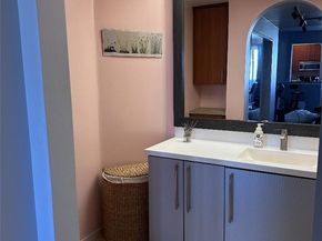 620 S Gramercy 314, Los Angeles CA 90005