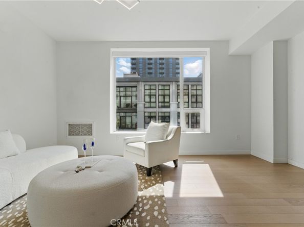 1050 S Grand Avenue 705, Los Angeles CA 90015