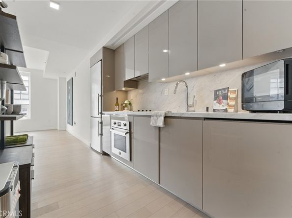 1050 S Grand Avenue 705, Los Angeles CA 90015