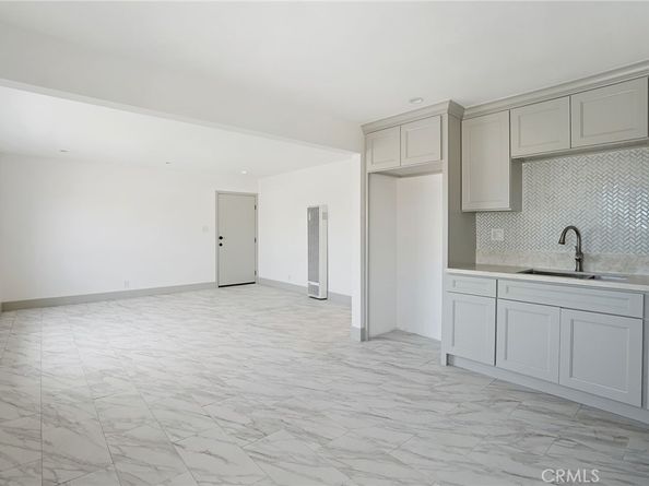253 E 82nd, Los Angeles CA 90003