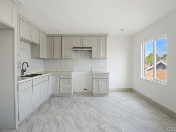 253 E 82nd, Los Angeles CA 90003
