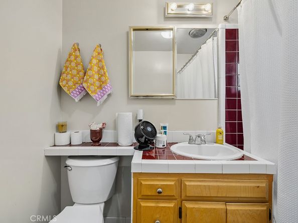 2027 W 93rd, Los Angeles CA 90047