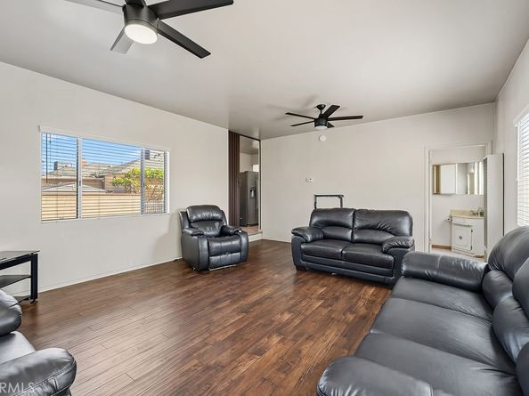 2027 W 93rd, Los Angeles CA 90047