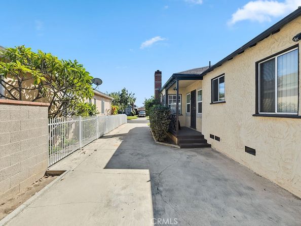 2027 W 93rd, Los Angeles CA 90047