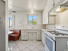 2027 W 93rd, Los Angeles CA 90047