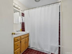 2027 W 93rd, Los Angeles CA 90047