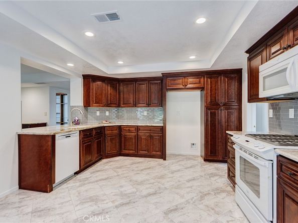 617 Calle Santa Barbara, San Dimas CA 91773