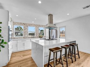 10505 Halbrent, San Fernando CA 91345