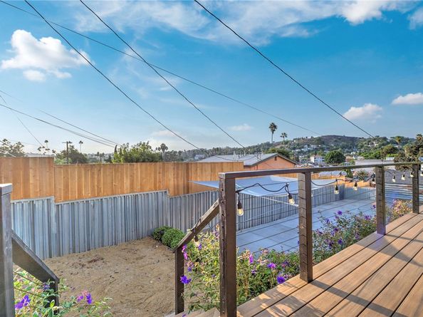 5160 Oakland, Los Angeles CA 90032