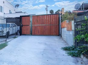 5160 Oakland, Los Angeles CA 90032