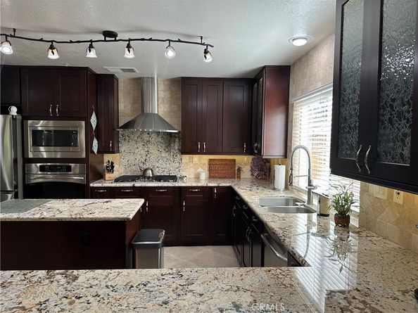 5370 Wrangler Drive, Fontana CA 92336