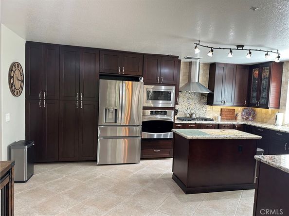 5370 Wrangler Drive, Fontana CA 92336