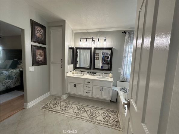 5370 Wrangler Drive, Fontana CA 92336