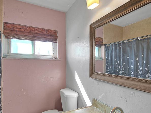 909 W Flora Street, Ontario CA 91762