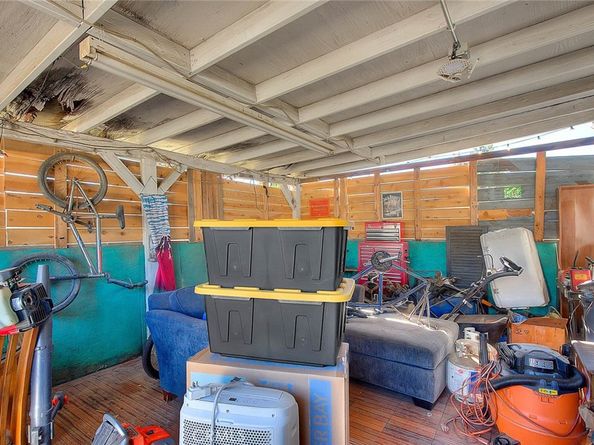 909 W Flora Street, Ontario CA 91762