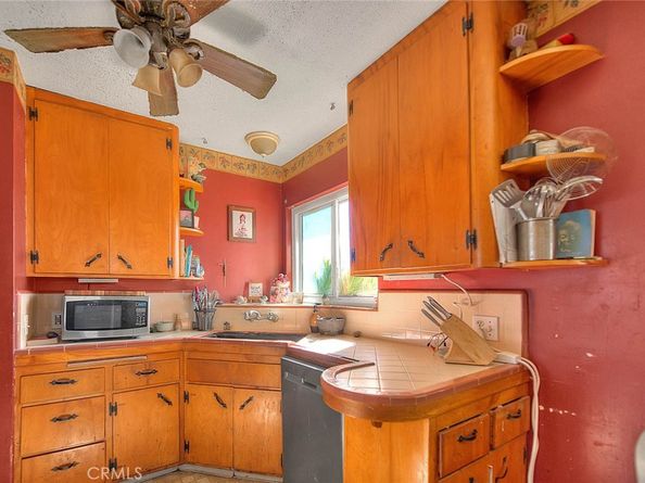 909 W Flora Street, Ontario CA 91762