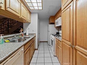 1172 W Calle De Las Estrellas 3, Azusa CA 91702