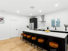 925 E 65th Street, Inglewood CA 90302